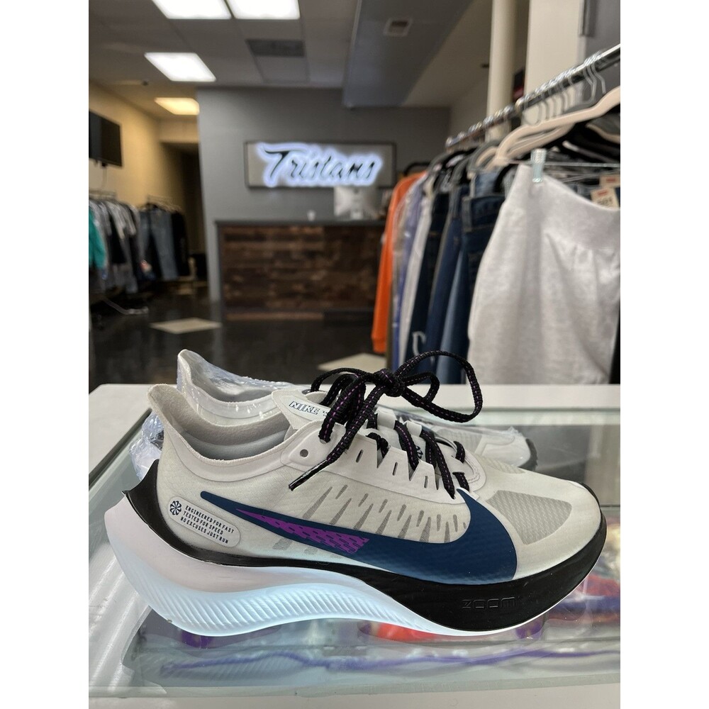 Nike Zoom Gravity Running Shoes Women’s Size 7.5 White Gray Black Purple Running